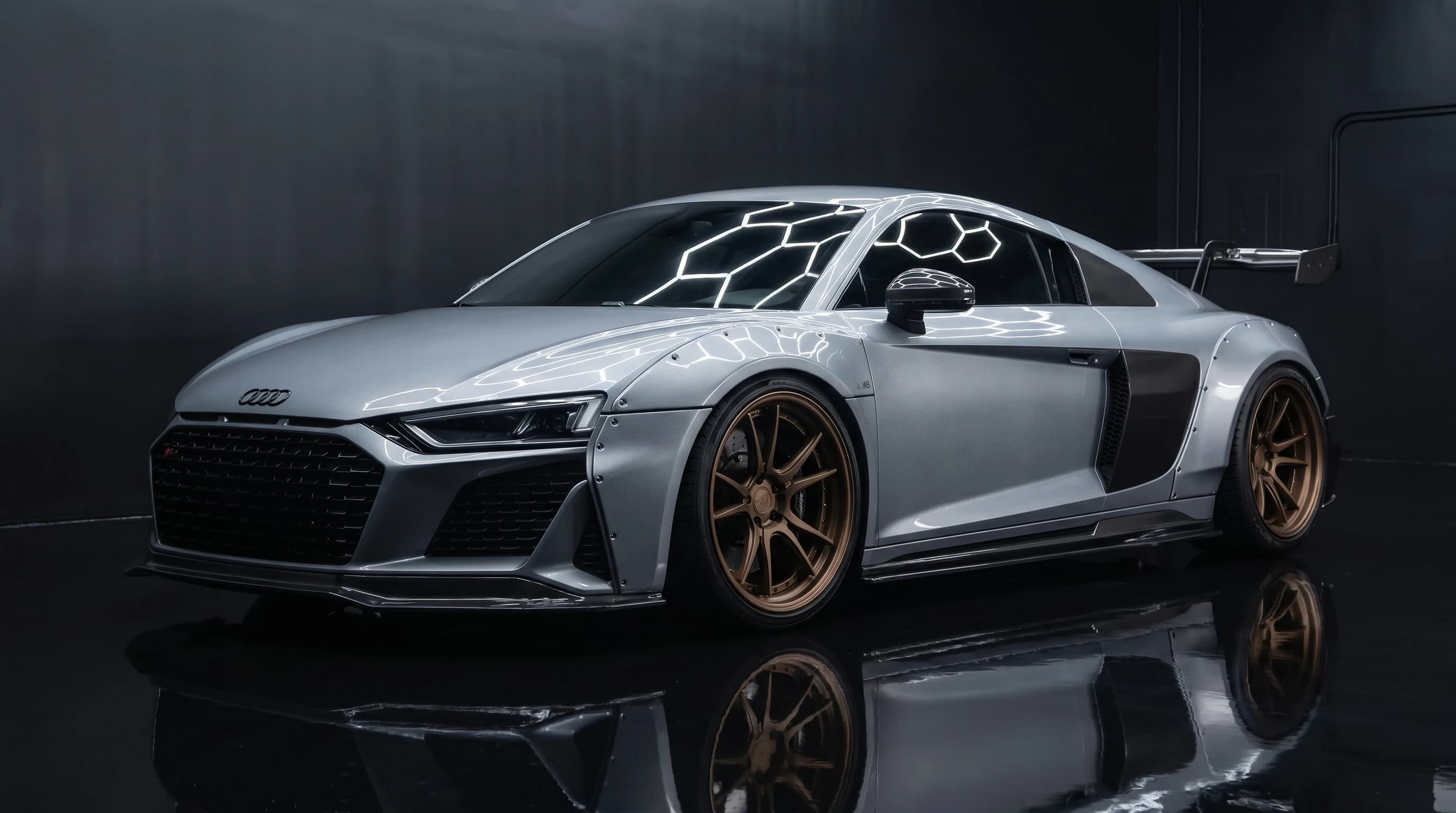 Audi R8 360 orbit
